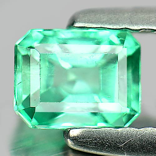 0.39 Ct. Alluring Natural Gem Green Emerald Octagon Shape