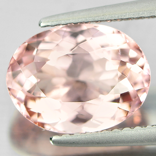3.47 Ct. Alluring Gemstone Natural Pink Morganite Oval Shape Unheated
